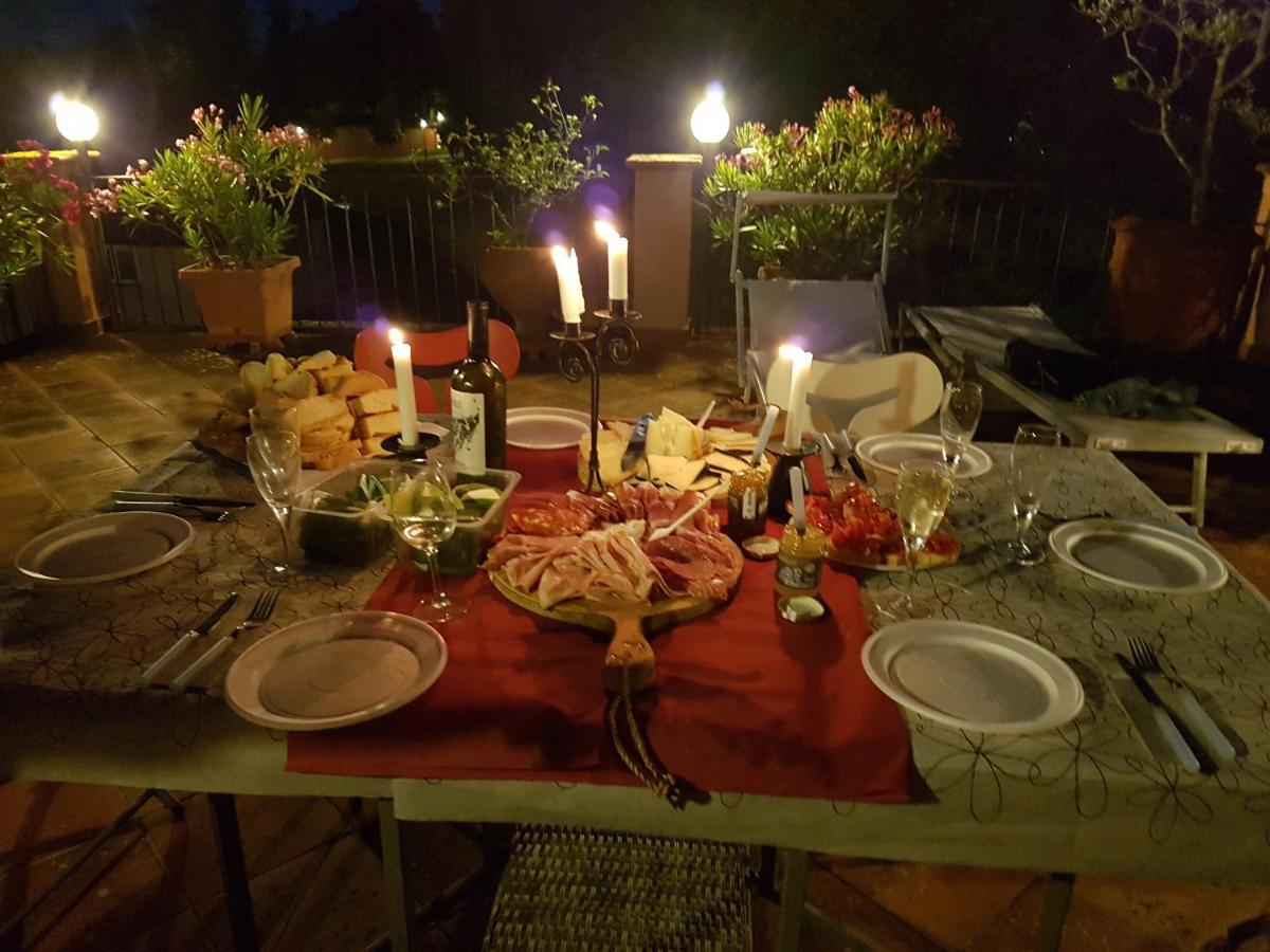 루카 La Terrazza Fra Le Torri 아파트 외부 사진