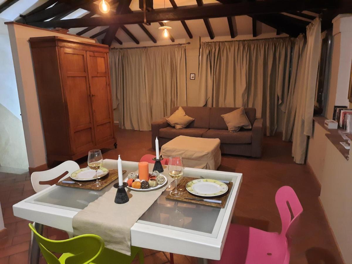 루카 La Terrazza Fra Le Torri 아파트 외부 사진