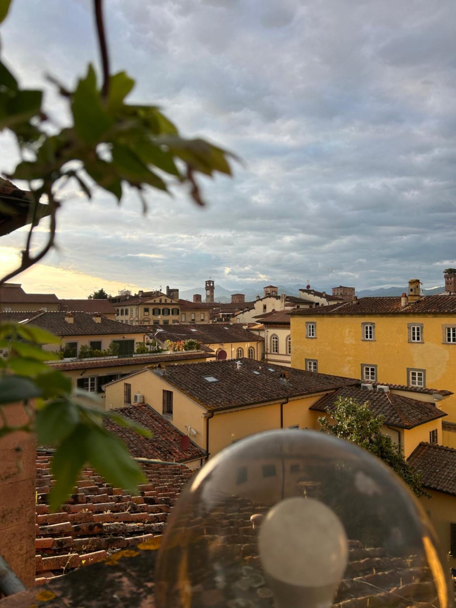 루카 La Terrazza Fra Le Torri 아파트 외부 사진