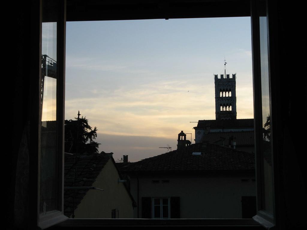 루카 La Terrazza Fra Le Torri 아파트 외부 사진